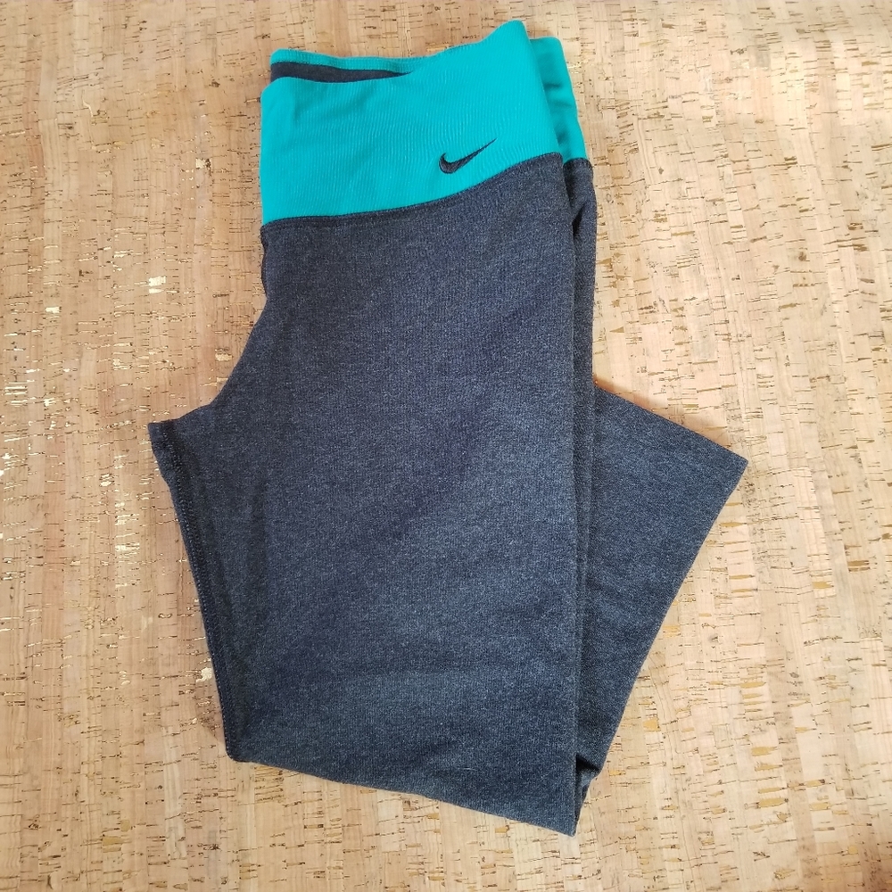 Nike Dri-Fit Capri Leggings